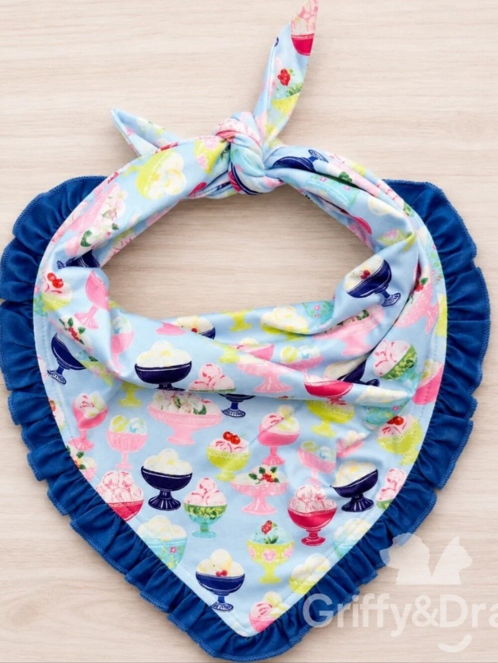 Large Ruffle Bandana - Picture 2 of 3